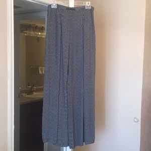 ZARA wide leg palazzo navy print pant.